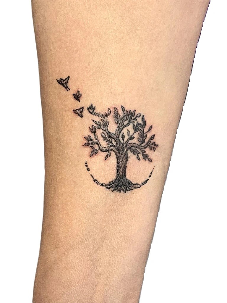 tatouage d'un arbre de vie