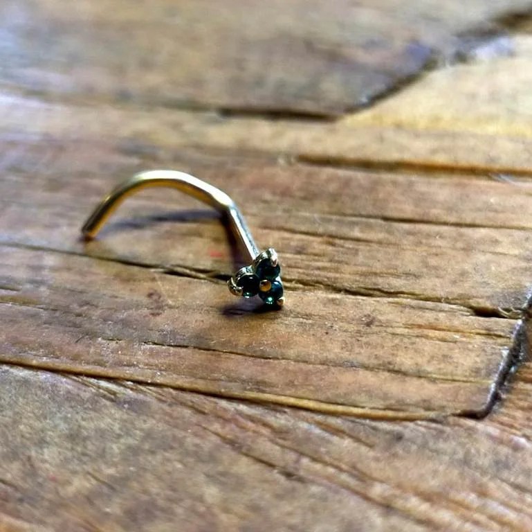 Piercing de nez avec zircon