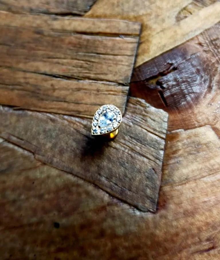 Piercing oreille ou labret goutte strass bleu