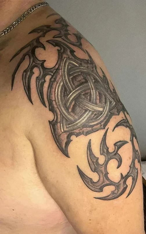 Tattoo celtic tribal hardcord symbole sacré